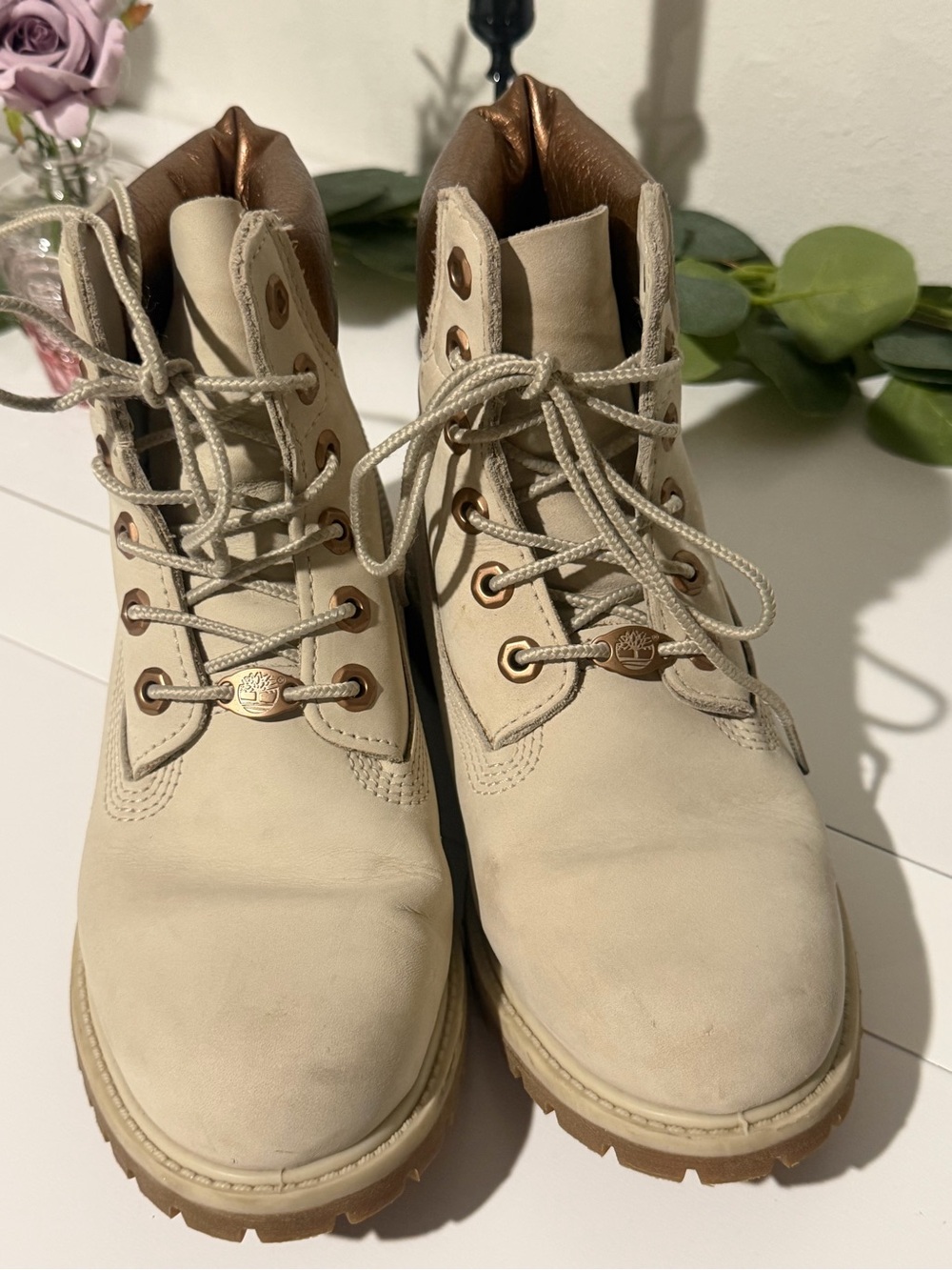 Timberland Women's Cream Lace-Up Boots with Rose Gold Accents - Picture 11 of 15